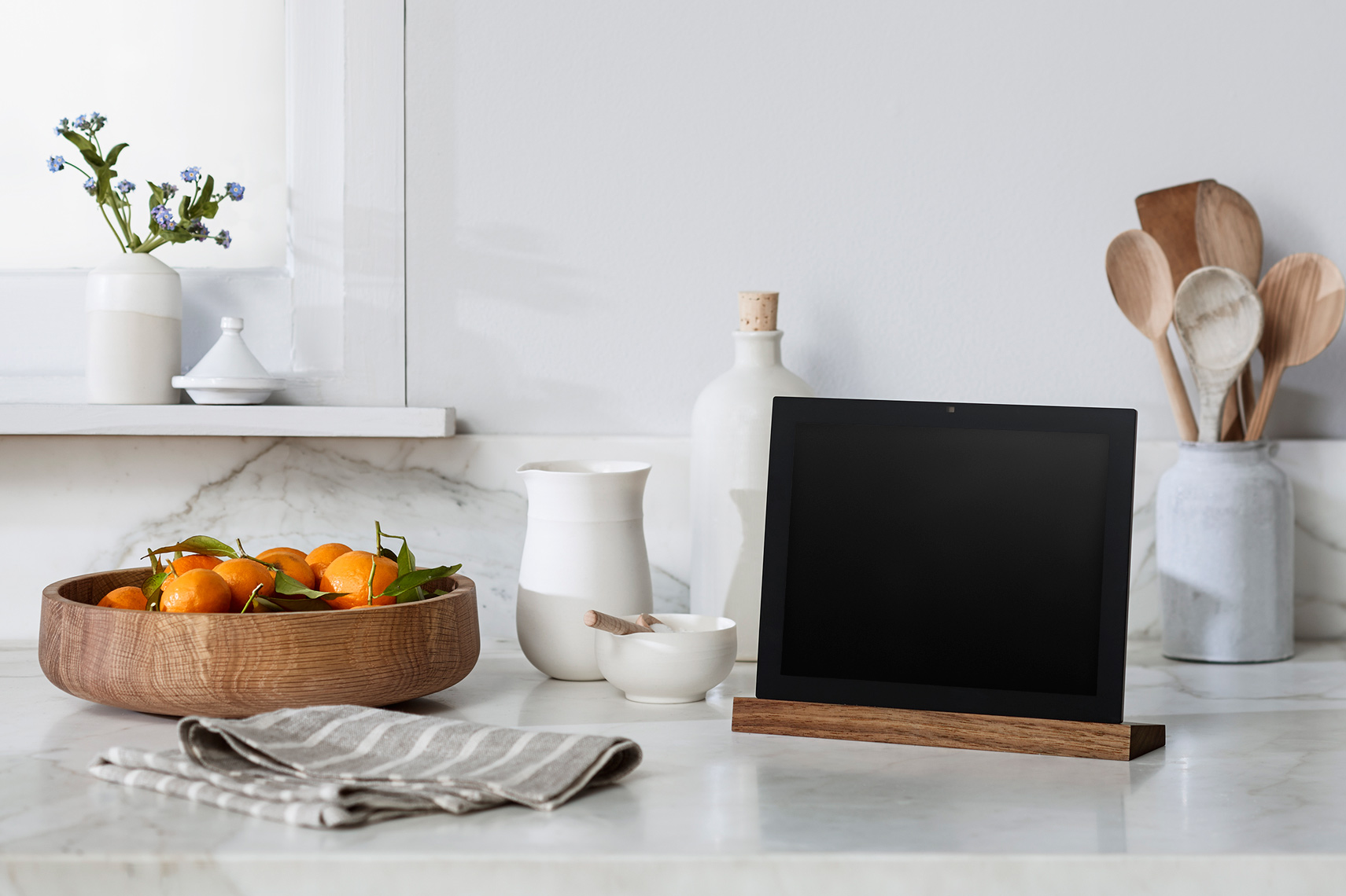 Loop-Kitchen-R1_Black-web-image